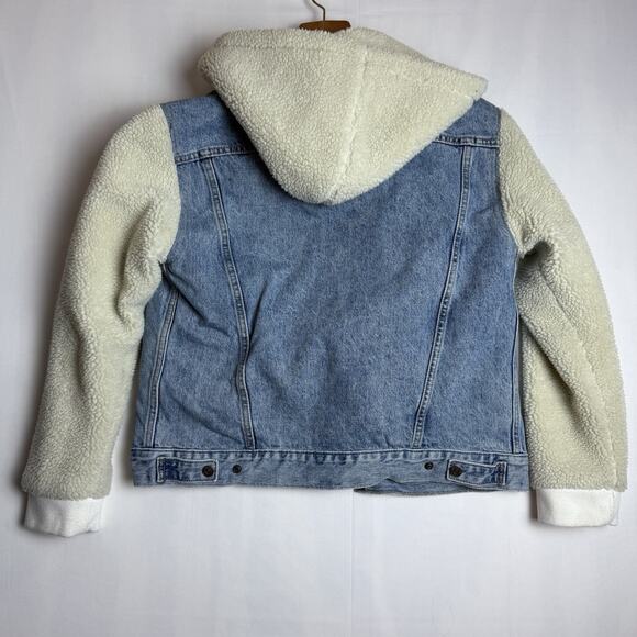 Levi's Jacket Womens Medium Ex-Boyfriend Sherpa‎ Trucker Denim Jean Coat $89 OOS - Picture 13 of 16
